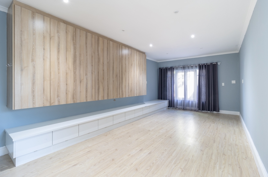 To Let 2 Bedroom Property for Rent in Claremont Western Cape